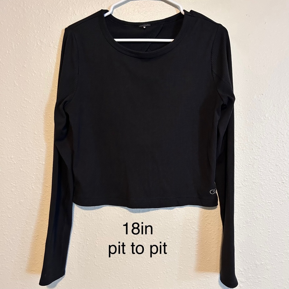 💚 2/$7 CALIA by Carrie Underwood Black Long Sleeve Top